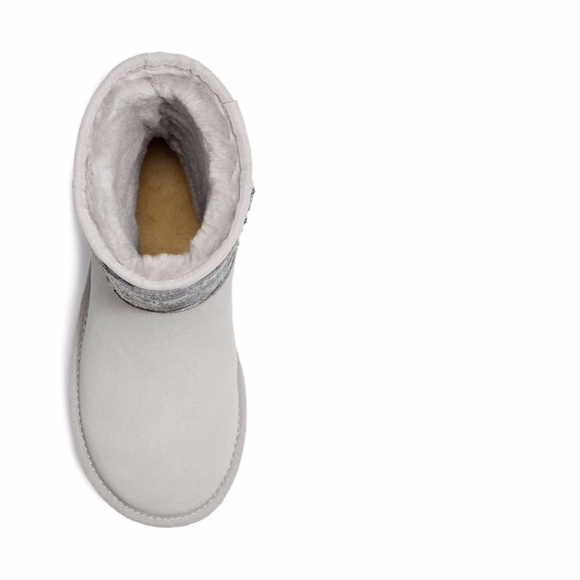 NIB UGG Classic Sequin Stars Short Boot size 6 - Picture 6 of 7